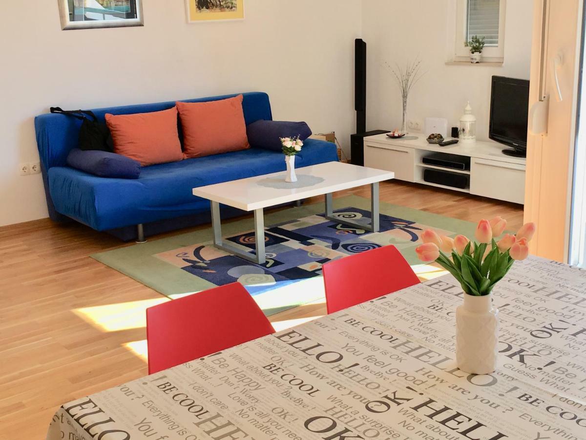 Antonijas Sunny Apartment Makarska Esterno foto